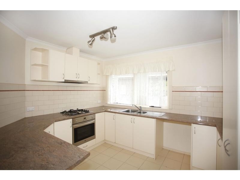 12 Shawnee Court, Narre Warren VIC 3805