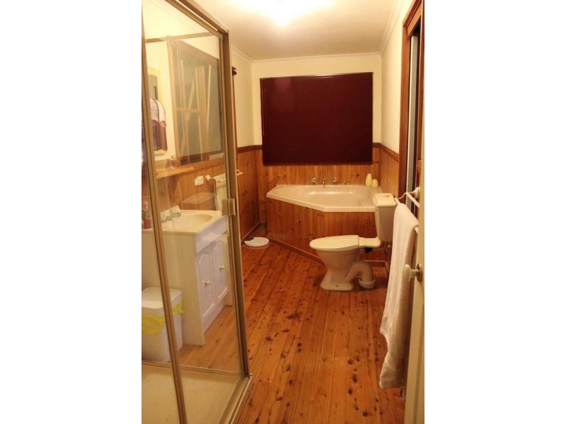 18 London Crescent, Narre Warren VIC 3805