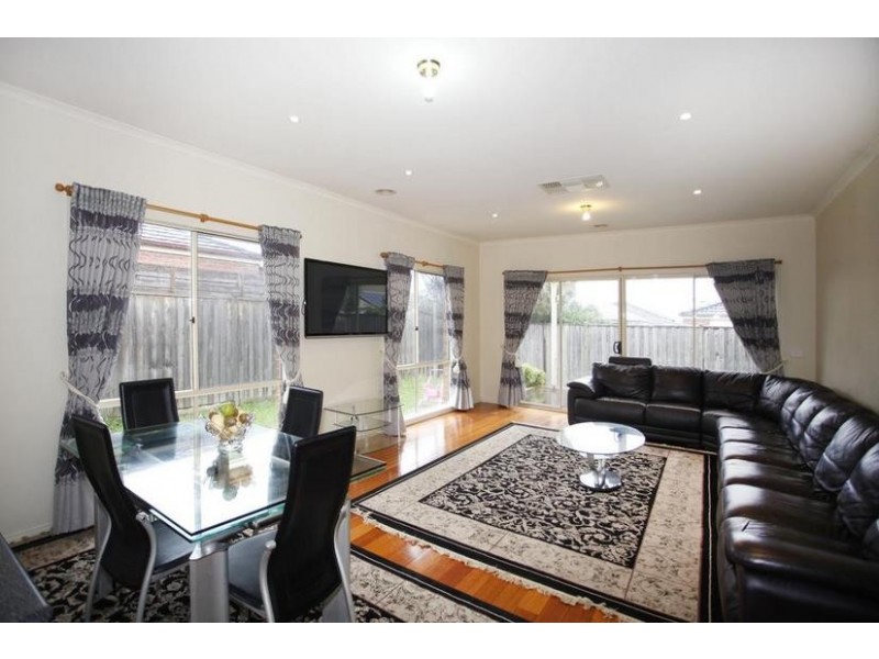 2 Gellibrand Court, Berwick VIC 3806