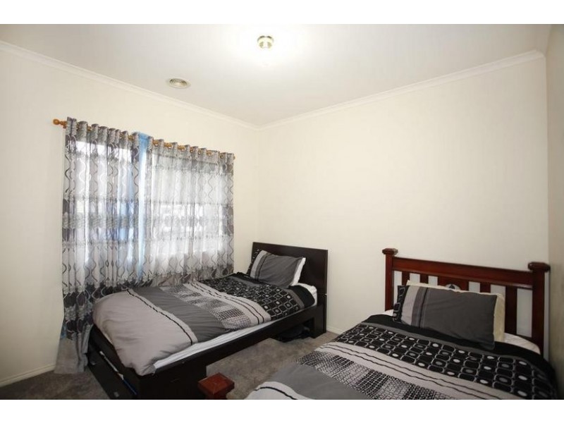 2 Gellibrand Court, Berwick VIC 3806