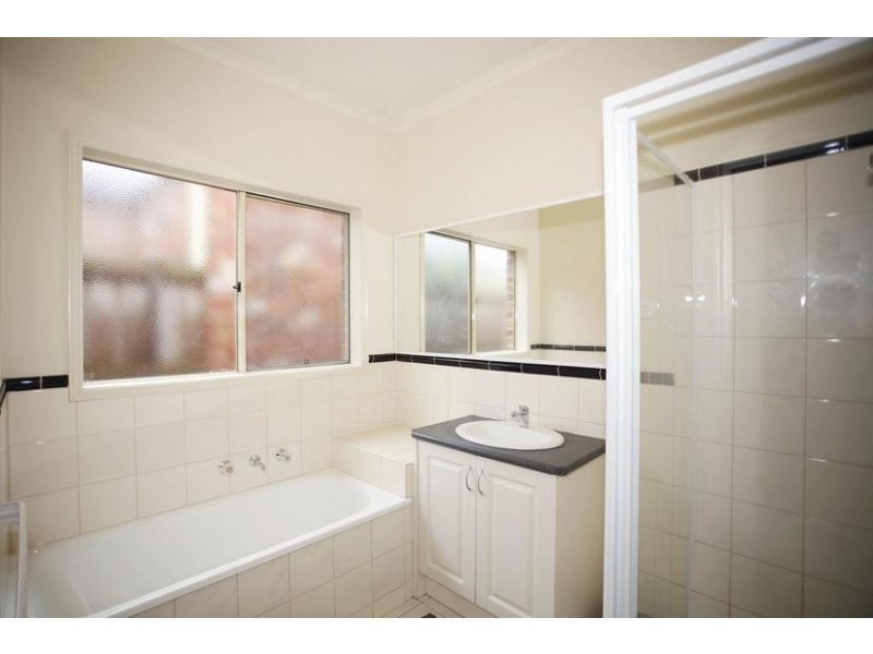 2 Gellibrand Court, Berwick VIC 3806