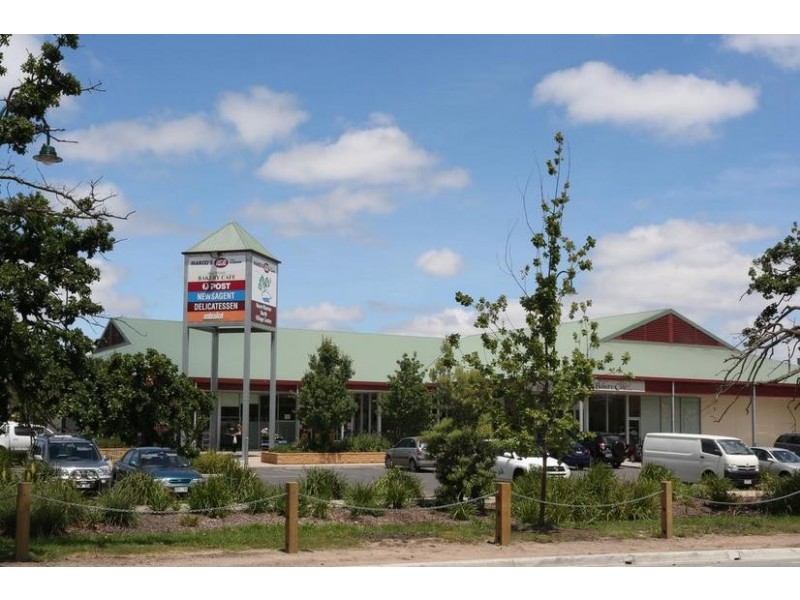 31-33 Main Street, Narre Warren North VIC 3804