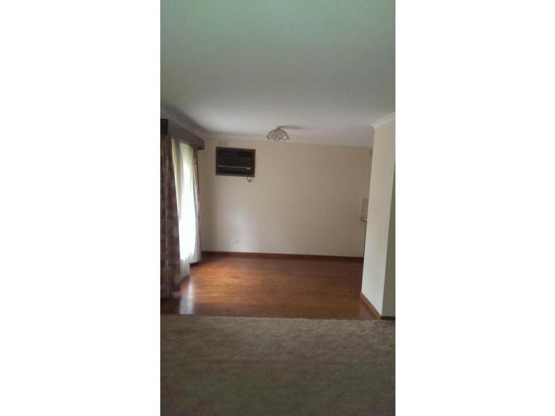 68 Sweeney Drive, Narre Warren VIC 3805