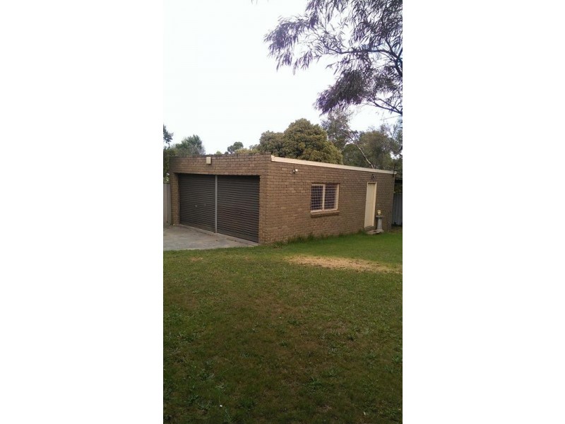 68 Sweeney Drive, Narre Warren VIC 3805