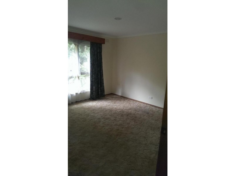 68 Sweeney Drive, Narre Warren VIC 3805