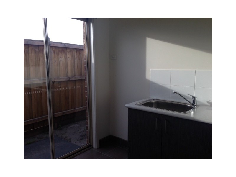 45 Chantenay Parade, Cranbourne North VIC 3977