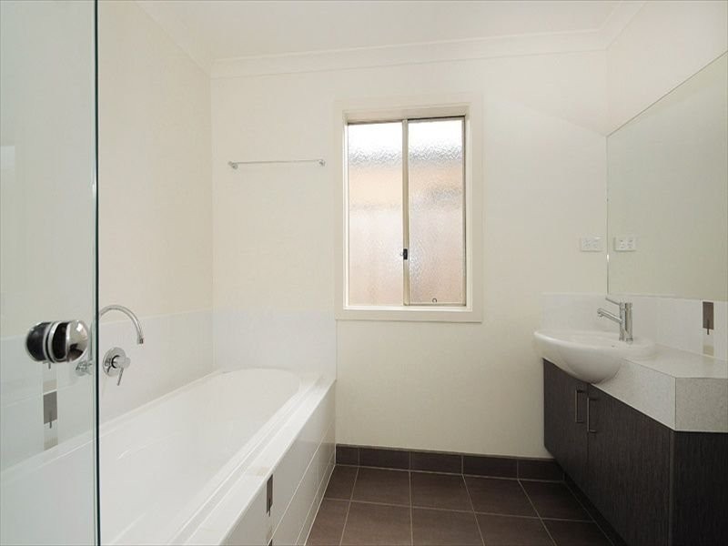 45 Chantenay Parade, Cranbourne North VIC 3977