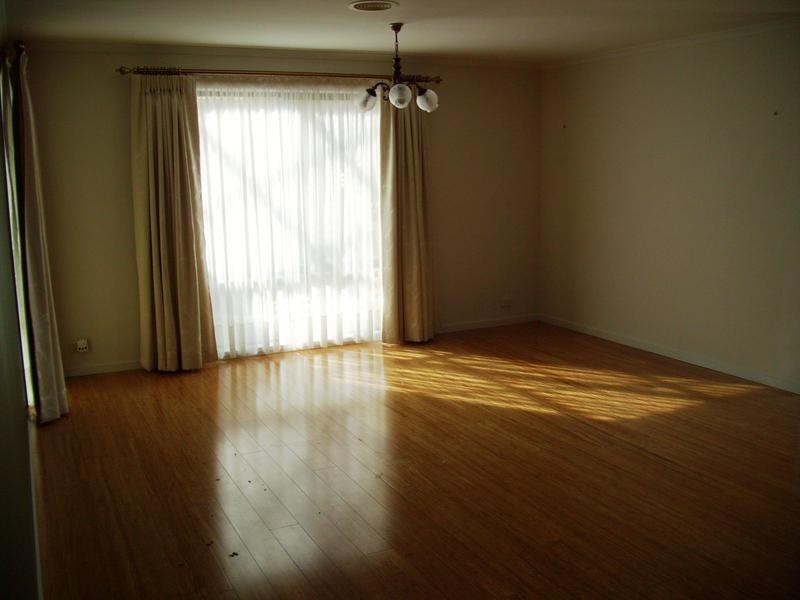 76 Kingston Avenue, Narre Warren South VIC 3805