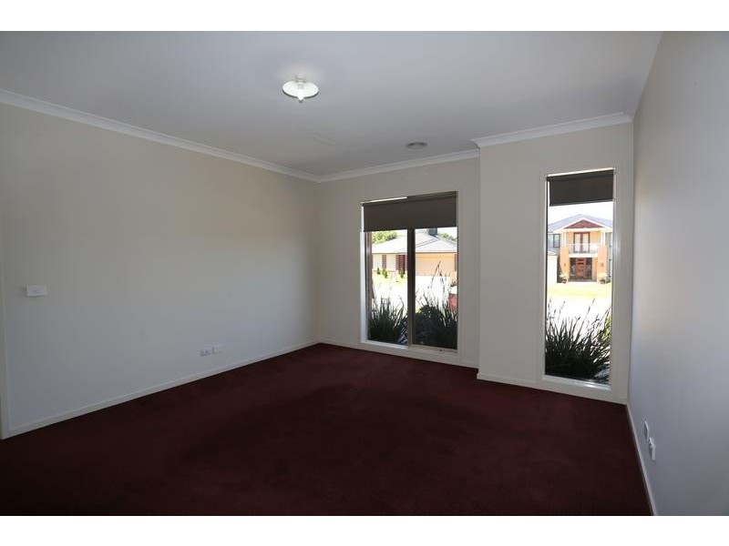 10 Corker Close, Narre Warren VIC 3805