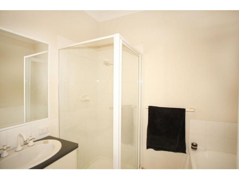 1/12 Grant Close, Berwick VIC 3806