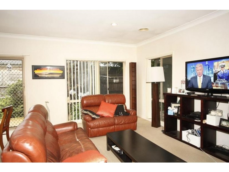 1/12 Grant Close, Berwick VIC 3806