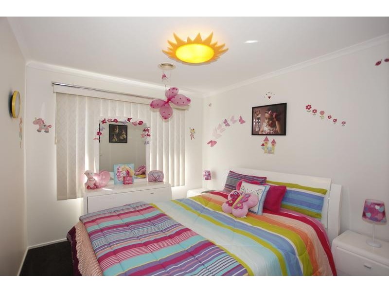 18 Domain Drive, Berwick VIC 3806