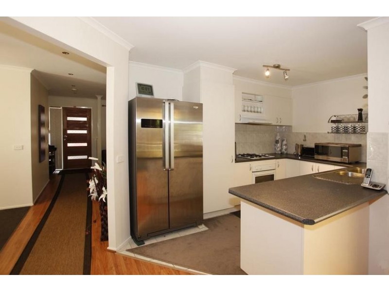 18 Domain Drive, Berwick VIC 3806