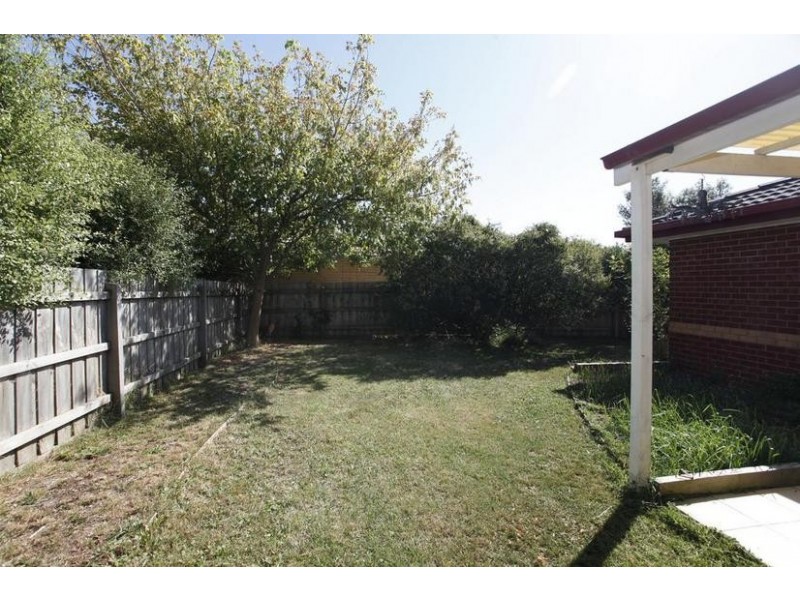 18 Domain Drive, Berwick VIC 3806