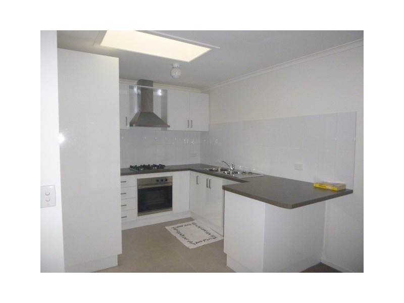 1/120 Fleetwood Drive, Narre Warren VIC 3805