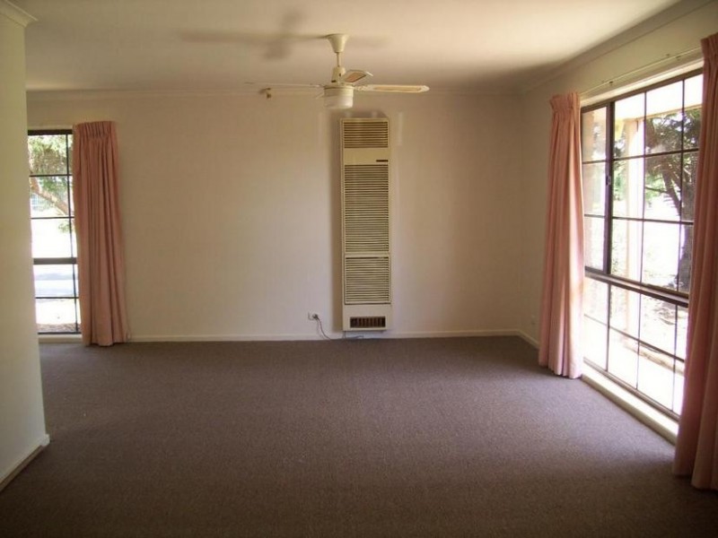 1/120 Fleetwood Drive, Narre Warren VIC 3805