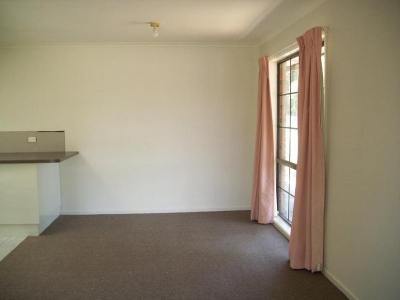 1/120 Fleetwood Drive, Narre Warren VIC 3805