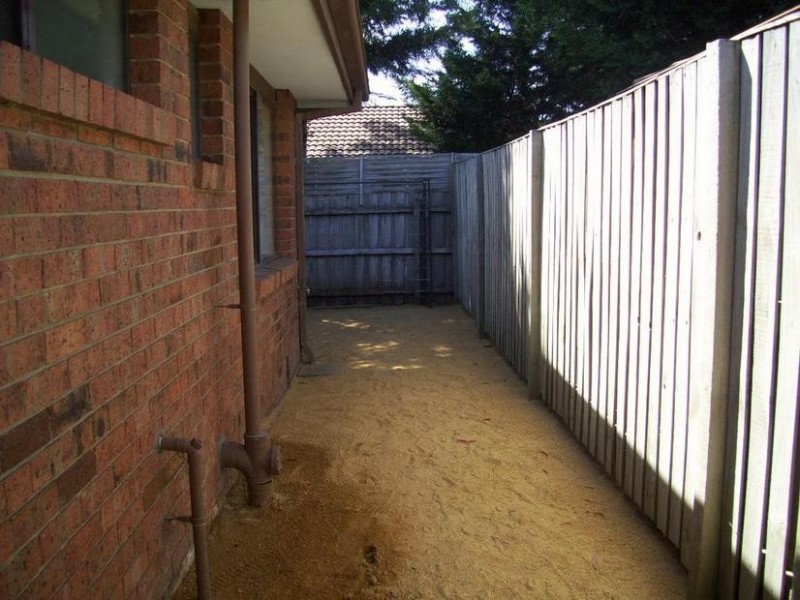 1/120 Fleetwood Drive, Narre Warren VIC 3805