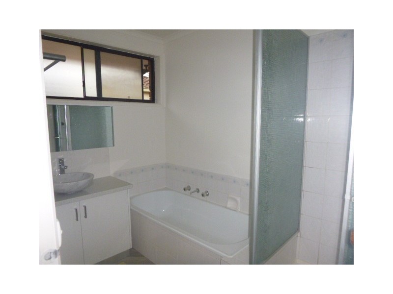 1/120 Fleetwood Drive, Narre Warren VIC 3805