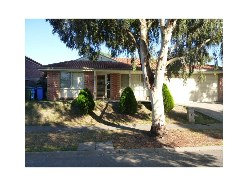 44 Tralee Circuit, Narre Warren VIC 3805