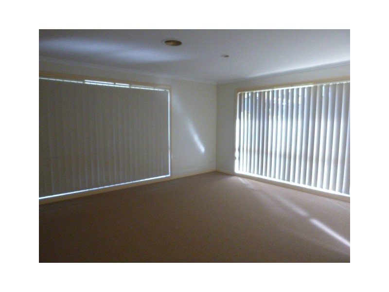 44 Tralee Circuit, Narre Warren VIC 3805