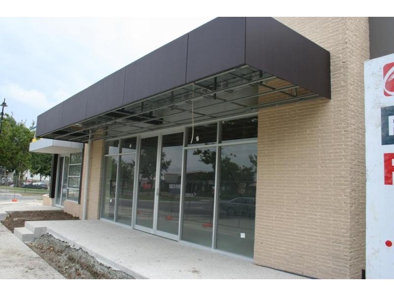 38 Lakeside Boulevard, Pakenham VIC 3810