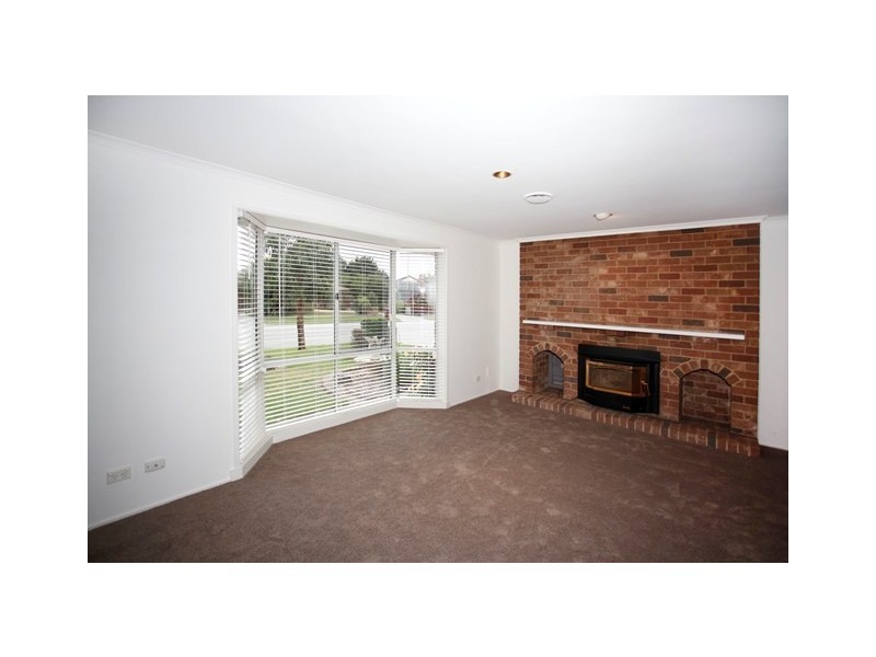 28 Baringa Park Drive, Narre Warren South VIC 3805