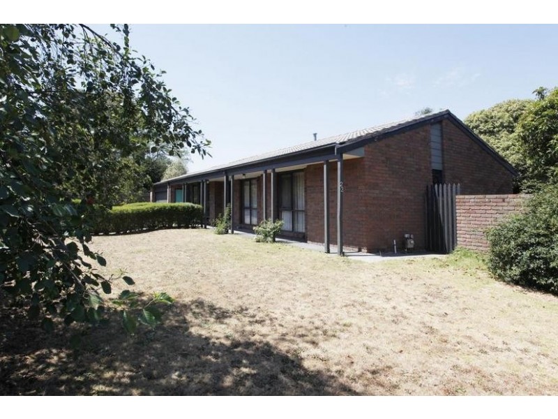 22 County Drive, Berwick VIC 3806