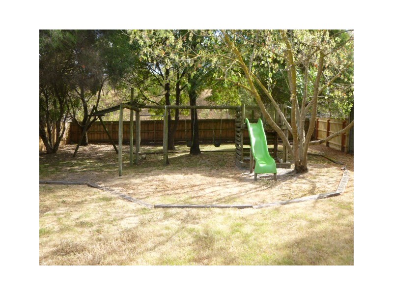 45 Strathavan Drive, Berwick VIC 3806