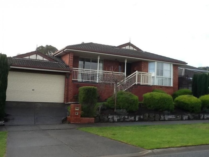 32 Browtop Road, Narre Warren VIC 3805