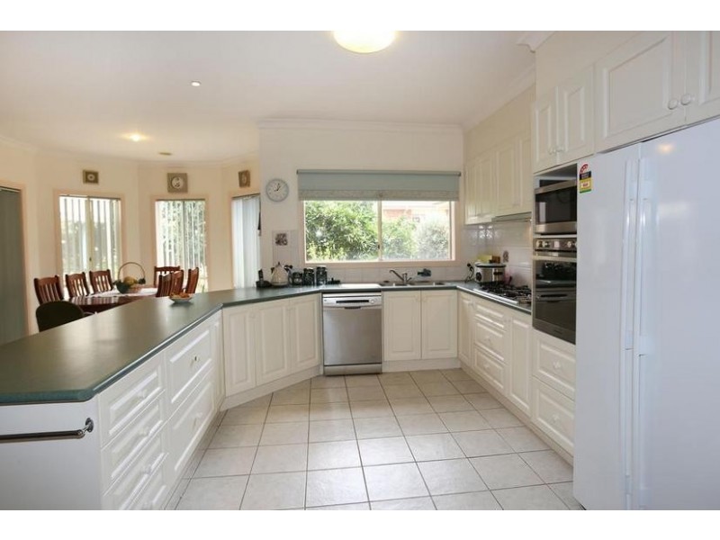 11 Wool Shed Road, Narre Warren South VIC 3805