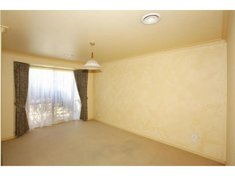 8 Tamarisk Road, Narre Warren VIC 3805