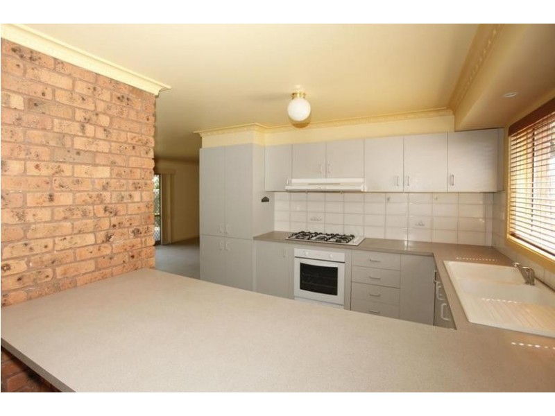 8 Tamarisk Road, Narre Warren VIC 3805