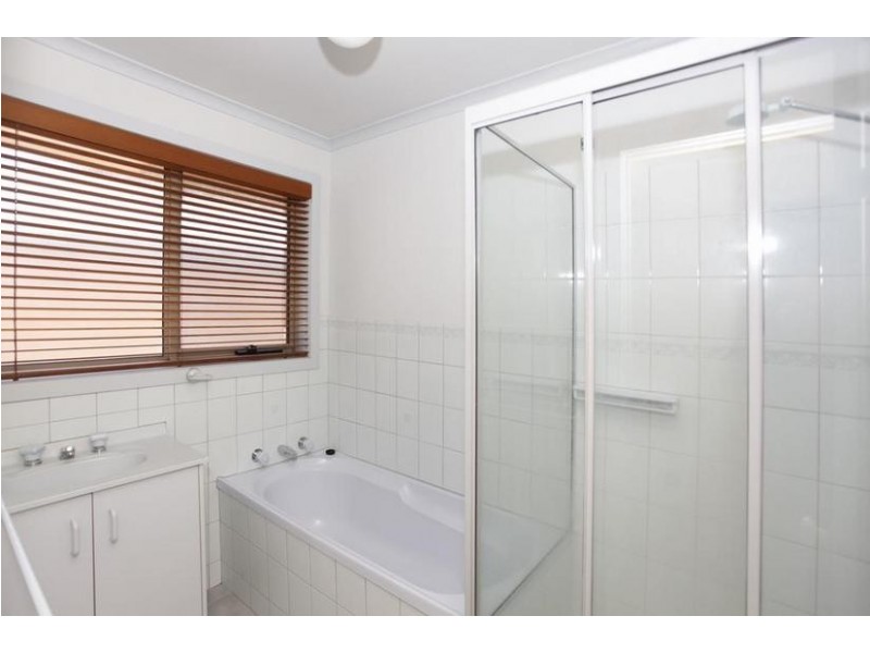 8 Tamarisk Road, Narre Warren VIC 3805