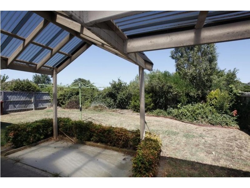 8 Tamarisk Road, Narre Warren VIC 3805