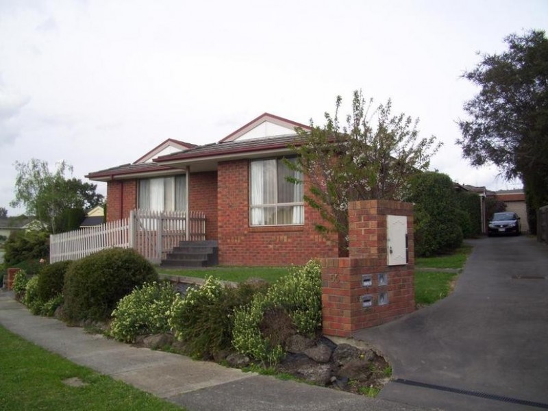 1/56 Amber Crescent, Narre Warren VIC 3805