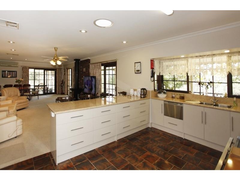 1380 Wellington Road, Narre Warren East VIC 3804