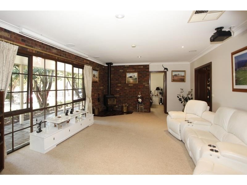 1380 Wellington Road, Narre Warren East VIC 3804