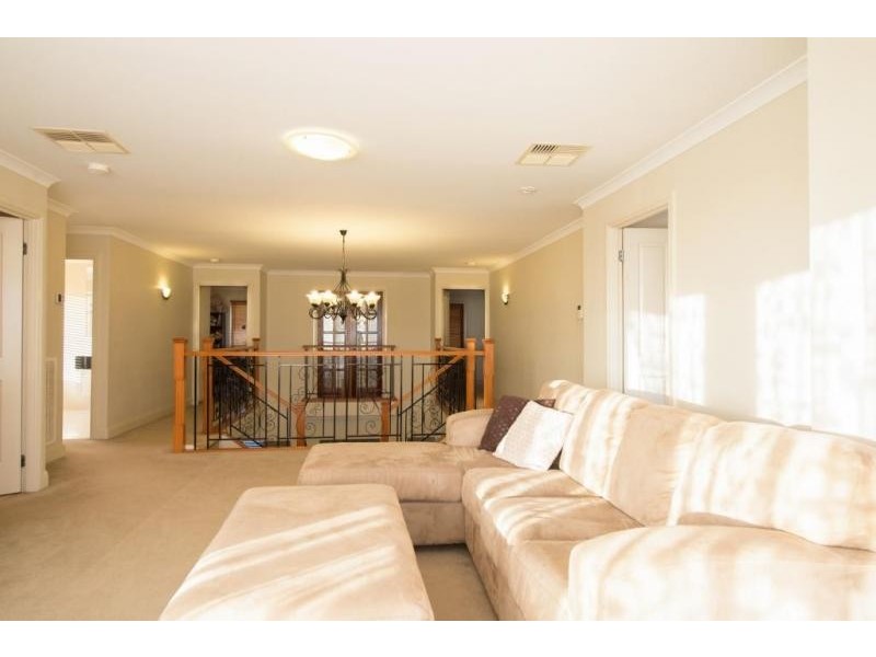 3 Grosvenor Place, Narre Warren North VIC 3804