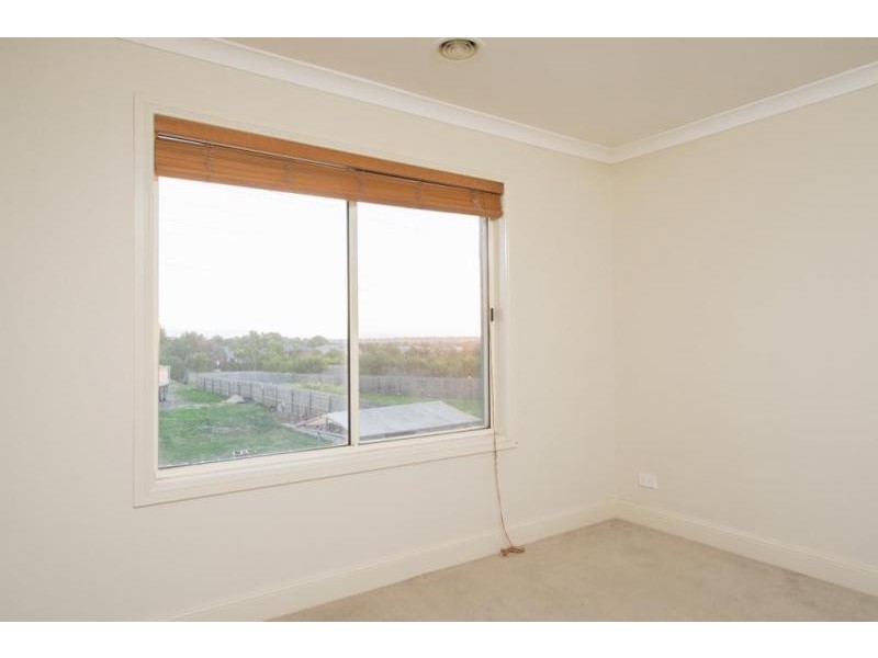 3 Grosvenor Place, Narre Warren North VIC 3804