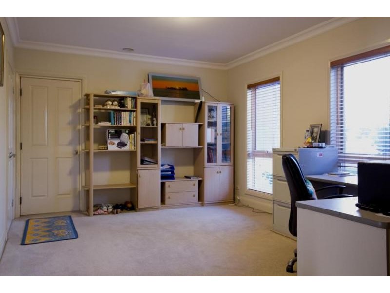 3 Grosvenor Place, Narre Warren North VIC 3804