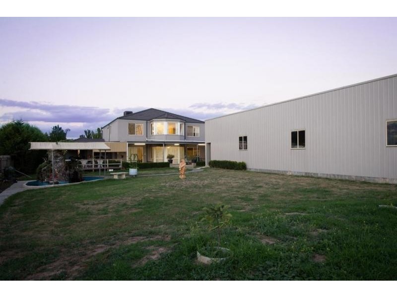 3 Grosvenor Place, Narre Warren North VIC 3804