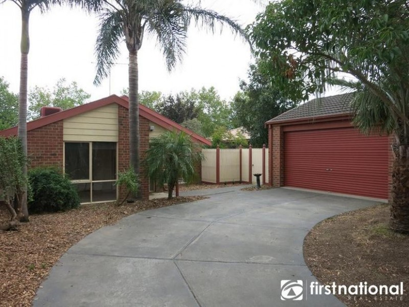 11 Nullica Court, Berwick VIC 3806