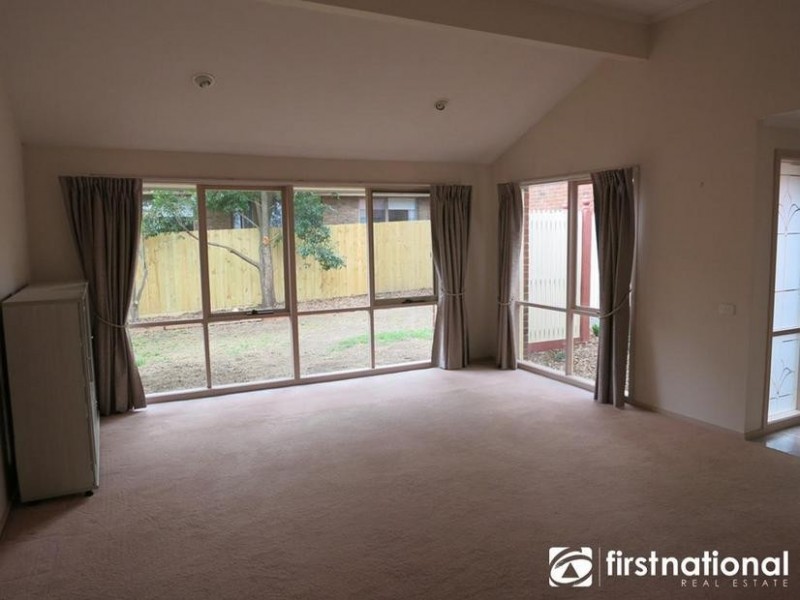 11 Nullica Court, Berwick VIC 3806