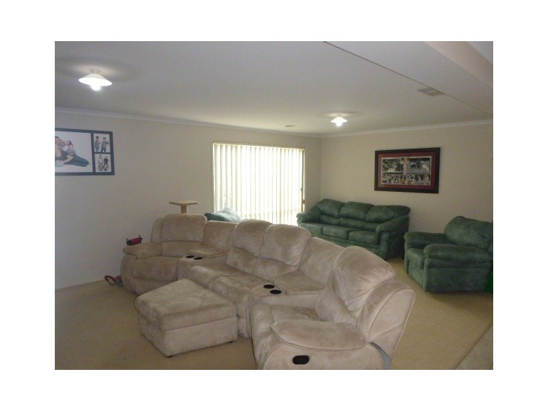 3 Croxley Place, Narre Warren South VIC 3805