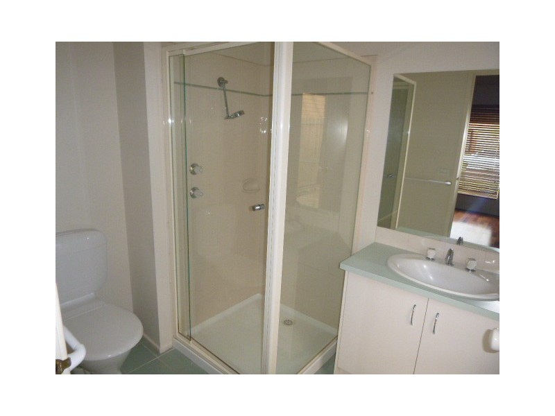 8 Baronessa Avenue, Narre Warren South VIC 3805