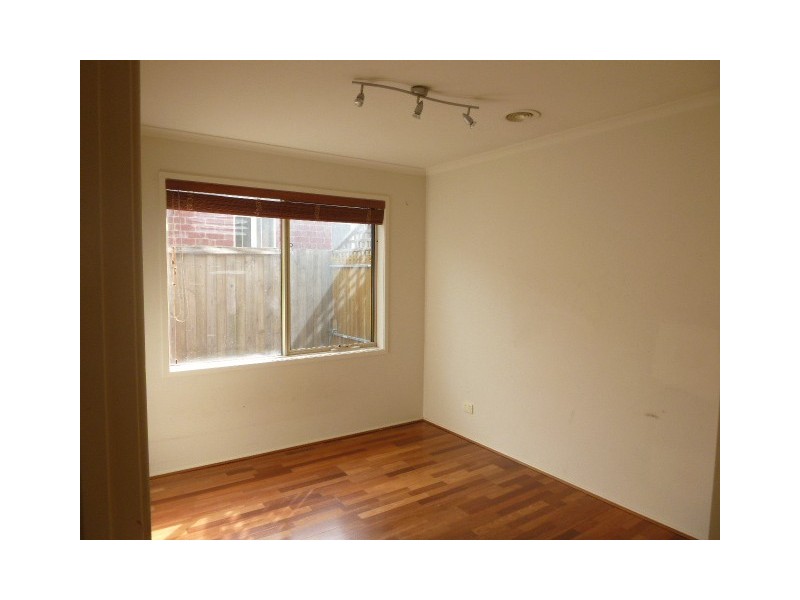 8 Baronessa Avenue, Narre Warren South VIC 3805