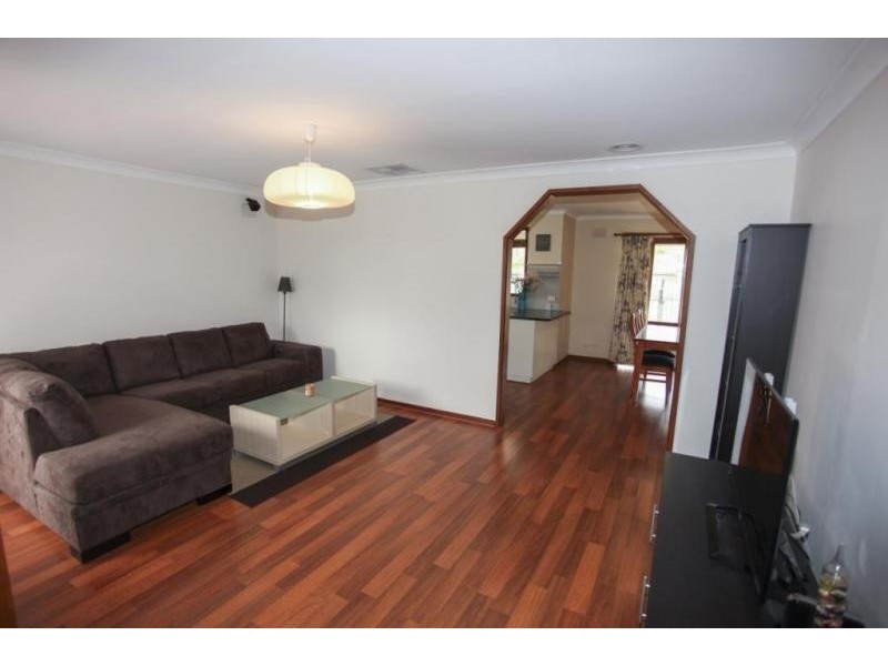 1 Bunbury Avenue, Narre Warren VIC 3805