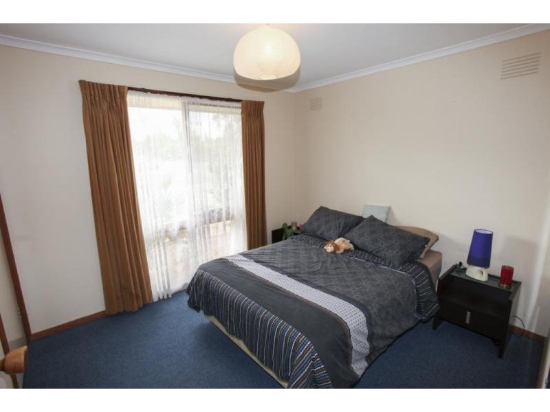 1 Bunbury Avenue, Narre Warren VIC 3805