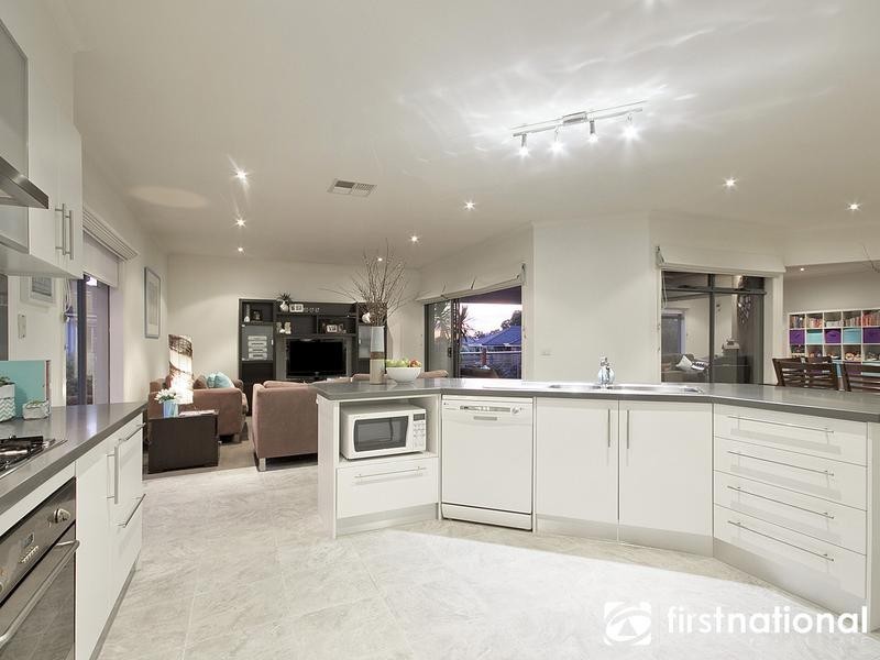 61 Whistler Drive, Berwick VIC 3806